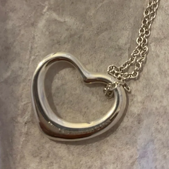 ⭐️HP⭐️Tiffany & Co. Paloma Picasso sterling silver♥️necklace - Picture 3 of 3